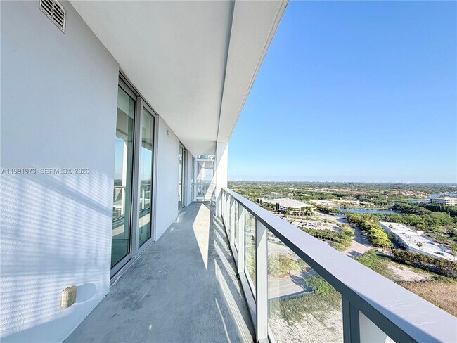 Building Photo - 2000 Metropica Wy