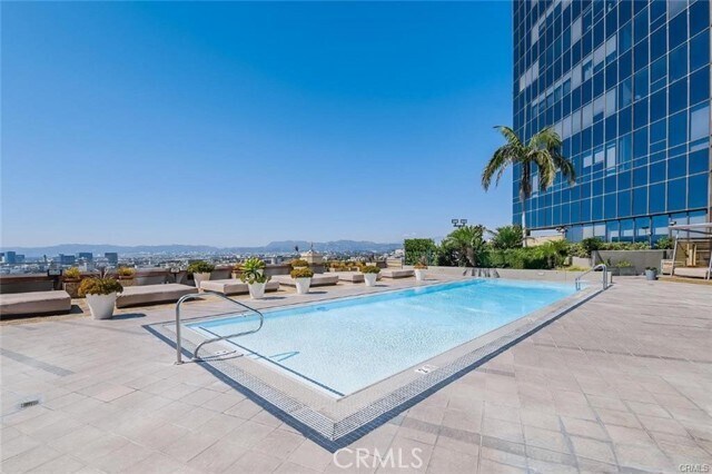 Building Photo - 1100 Wilshire Blvd
