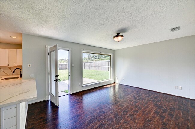 Building Photo - 5103 Temple Bell Dr