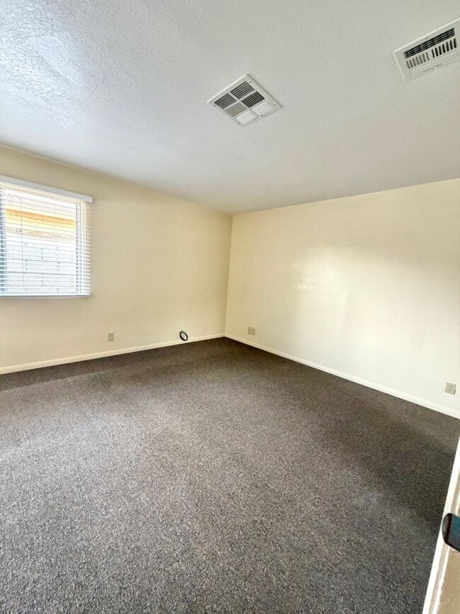 Building Photo - 71768 Buena Vista Dr