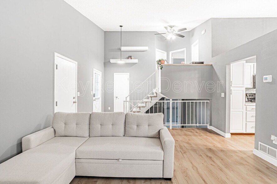 Building Photo - 18747 E Carmel Cir