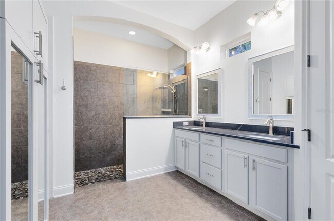 Building Photo - 8408 Laureate Blvd