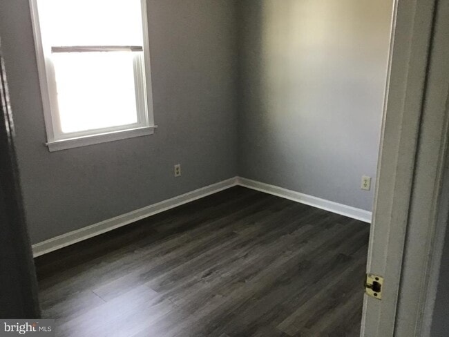 Building Photo - 205 Ringgold St