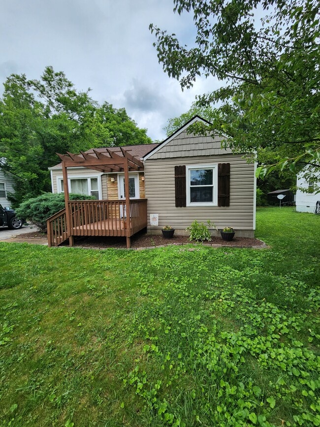 Building Photo - 4207 DuPont St