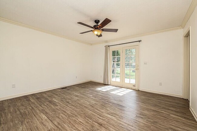 Building Photo - 6888 Bunnell Hill Rd