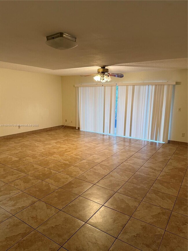 Building Photo - 2142 Nova Village Dr