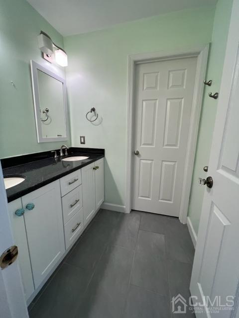 Building Photo - 32 Marion Dr