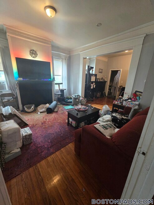 Building Photo - 11 Akron St