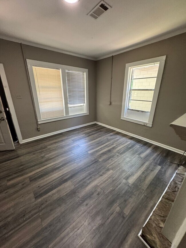 Building Photo - 1 bed 1 bath apartment Dublin