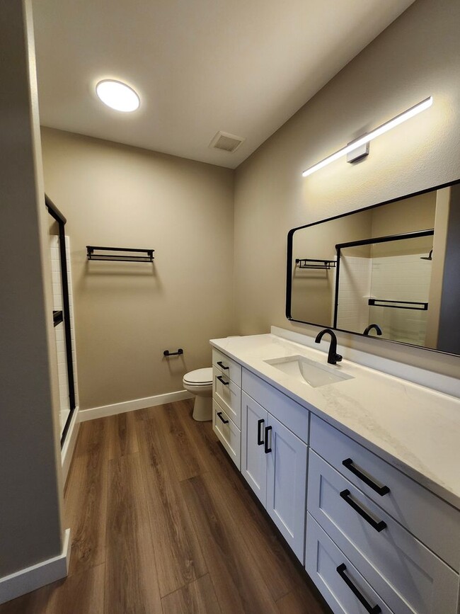 Building Photo - 5305 W Jay St