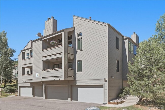 Building Photo - 23561 Genesee Village Rd