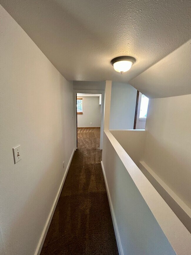 Building Photo - 8230 WA-903