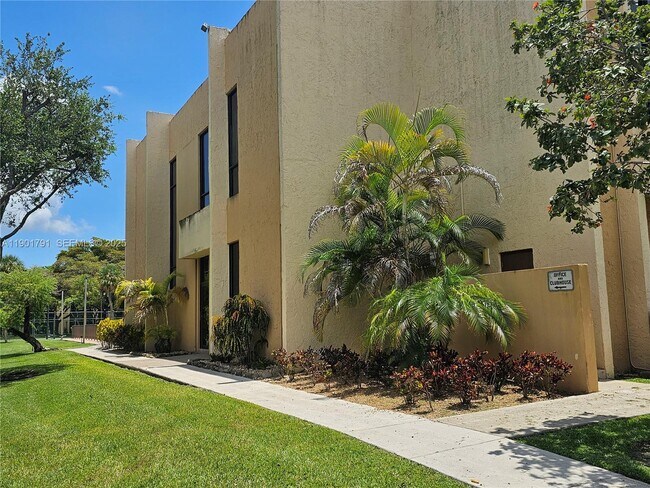 Building Photo - 8415 SW 107th Ave