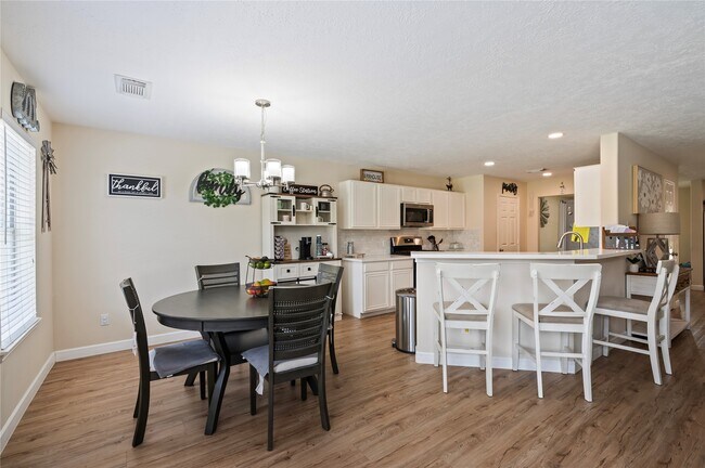 Building Photo - 13601 Trail Meadow Ln