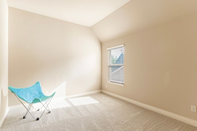 Building Photo - 28707 Hemlock Red Ct