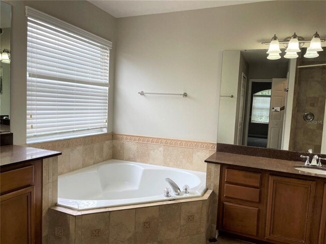 Building Photo - 4455 Riverton Dr
