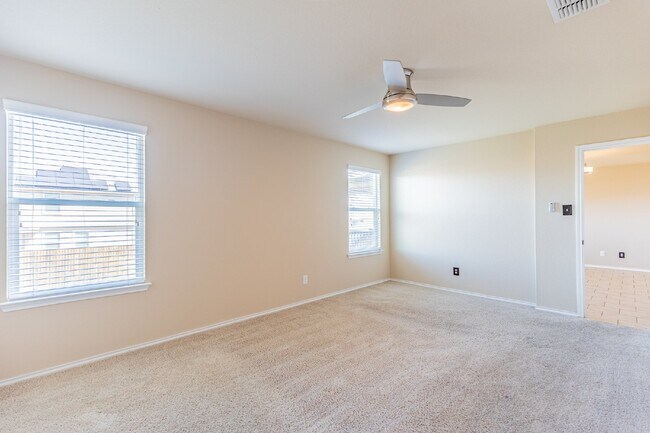 Building Photo - 1744 Emerald Edge