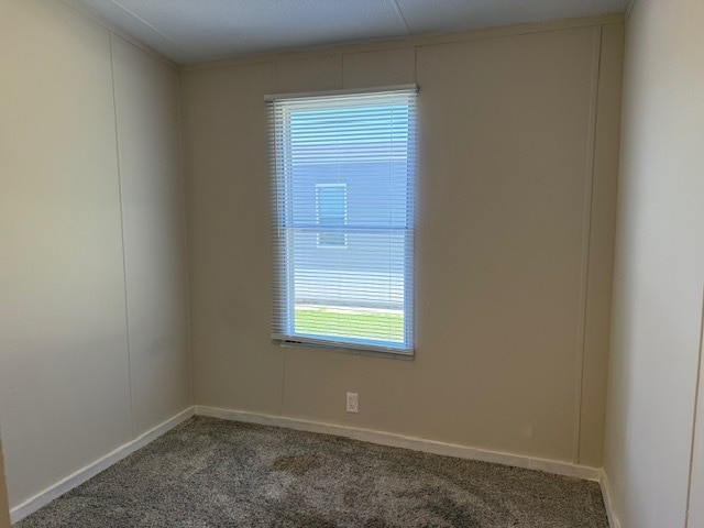 Building Photo - 547 Canterbury Ct