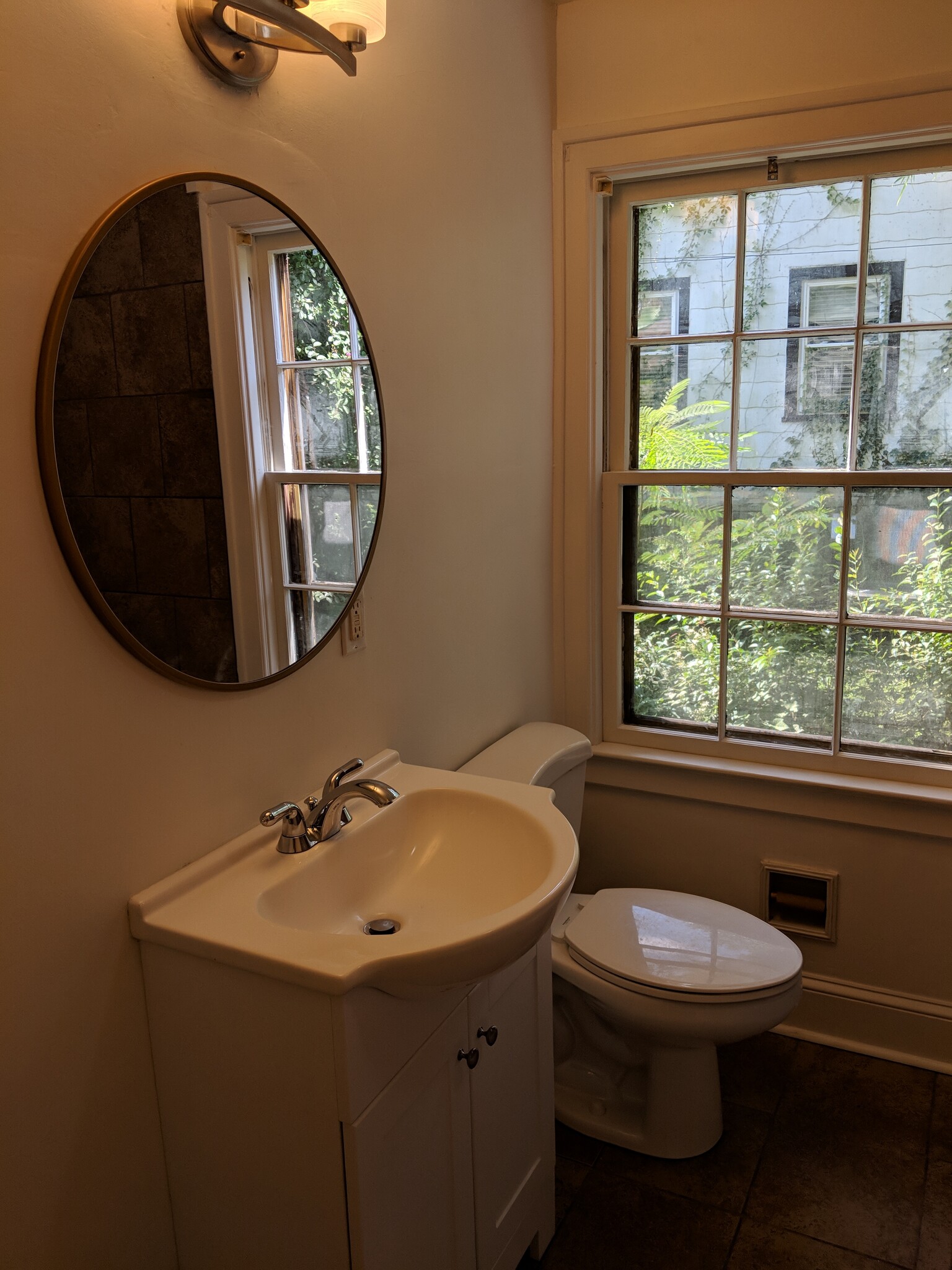 New vanity, mirror and lights. - 1111 Watauga St