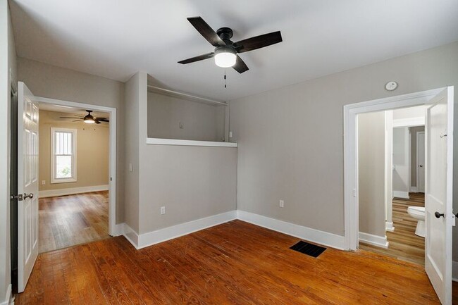 Building Photo - 185 Bloomfield St