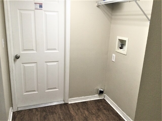 Building Photo - 7909 Hathaway Dr