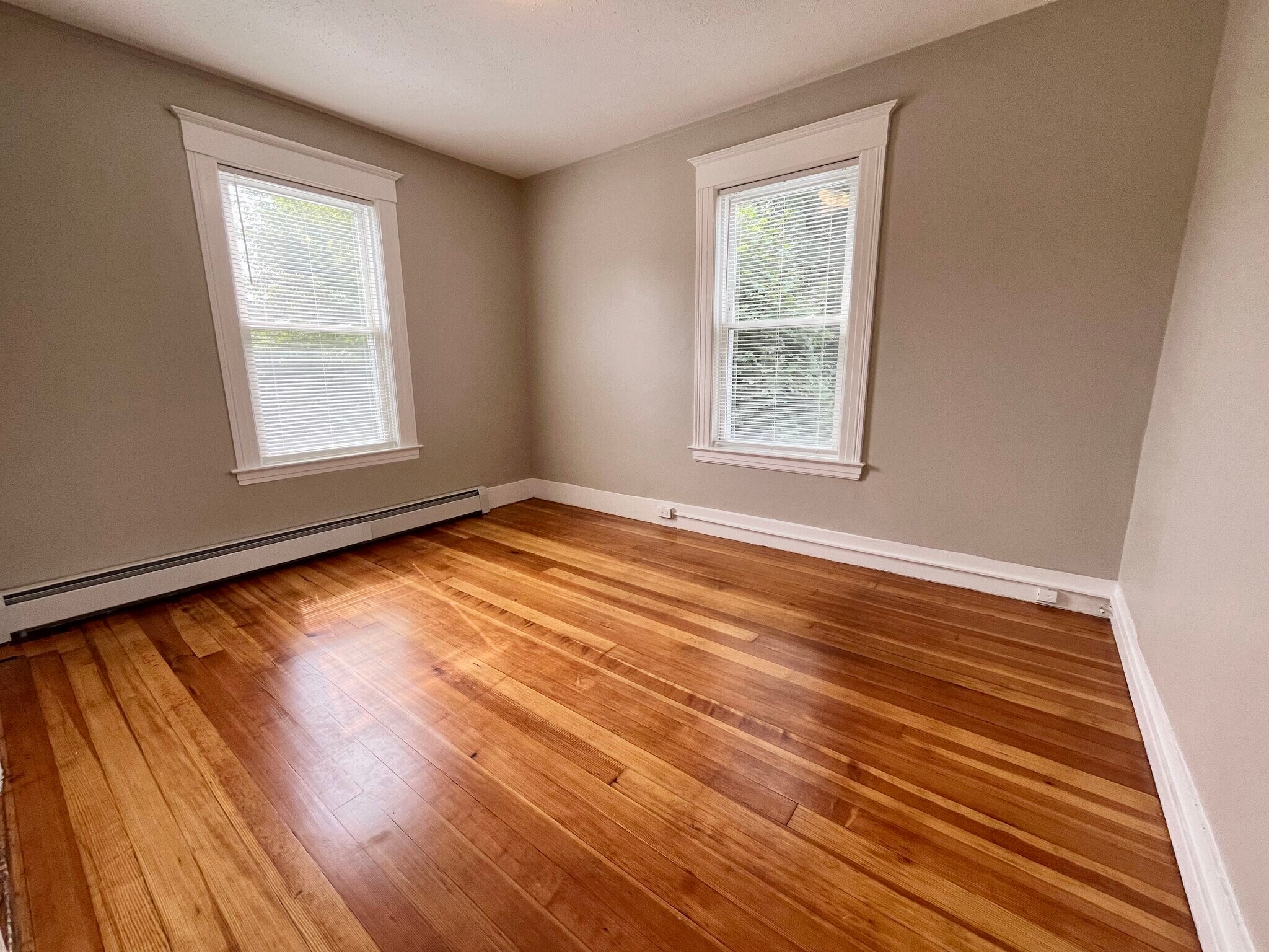 Building Photo - 86 Grove St