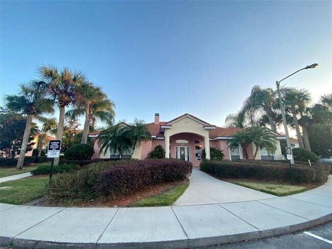 Building Photo - 1308 S Beach Cir
