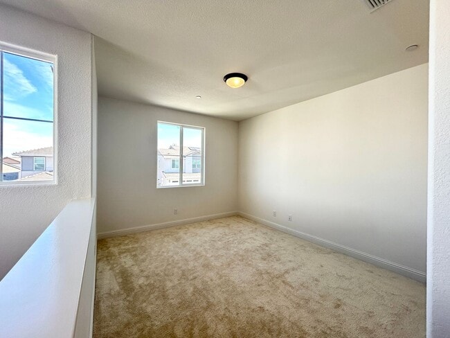 Building Photo - 4000 Salt Pt Wy