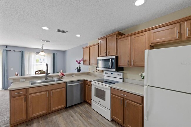 Building Photo - 564 Cresting Oak Cir