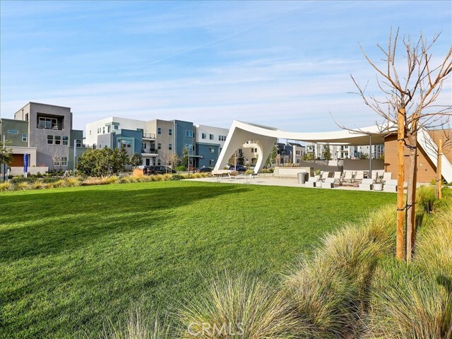 Building Photo - 105 Biome