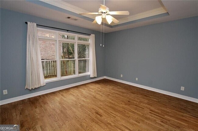 Building Photo - 1360 East Gate Ct SE