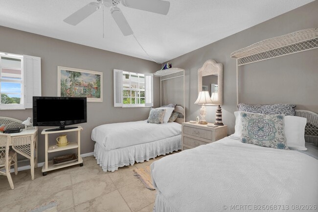 Building Photo - 475 Tequesta Dr