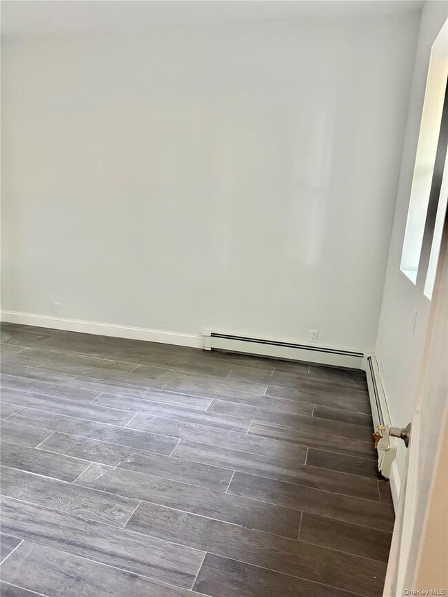 Building Photo - 108 Hempstead Turnpike