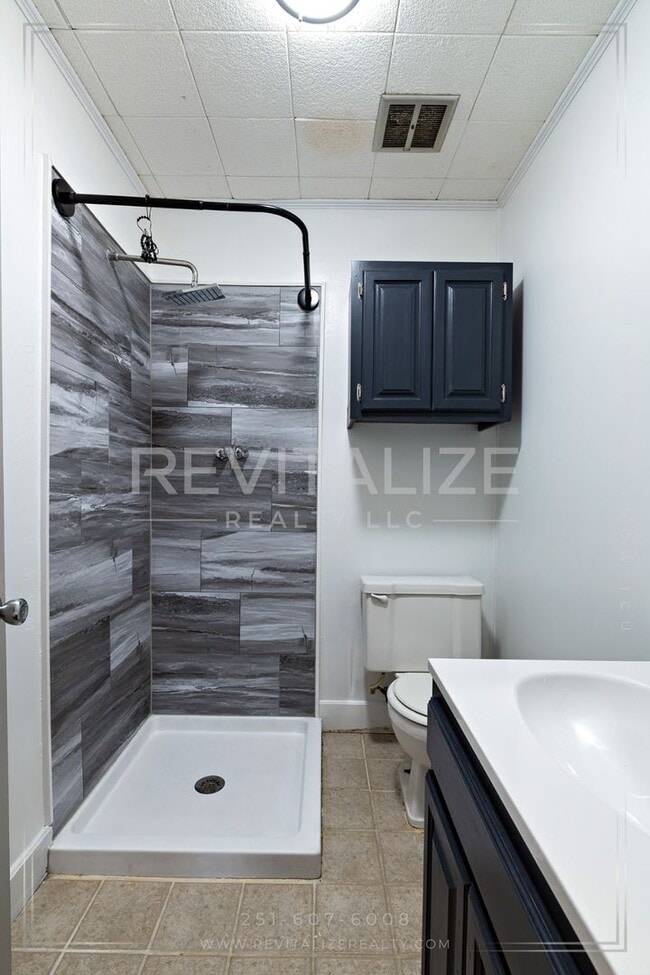 Building Photo - Updated 3 Bedroom/2 Bathroom Home in Mobile!