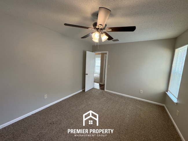 Building Photo - 6602 Beaverlodge Dr