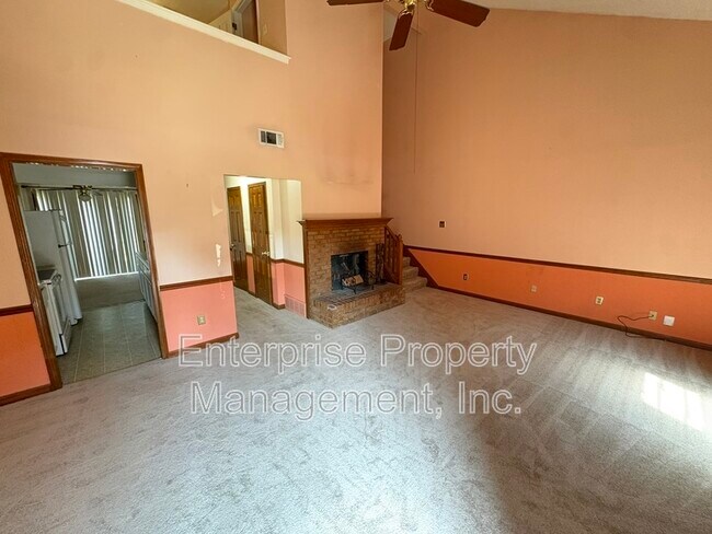 Building Photo - 2995 Charlestowne Pl