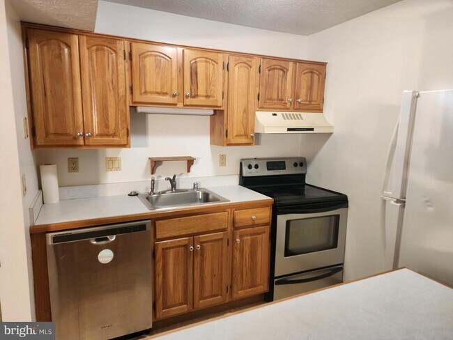 Building Photo - 23309 Sugar Maple Ct