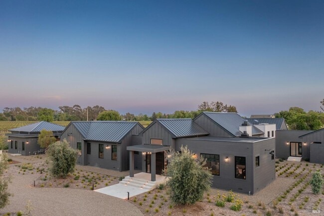 Building Photo - 601 Napa Rd