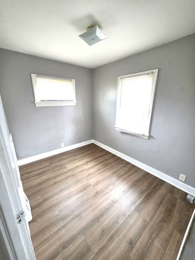 Building Photo - 972 Scott St