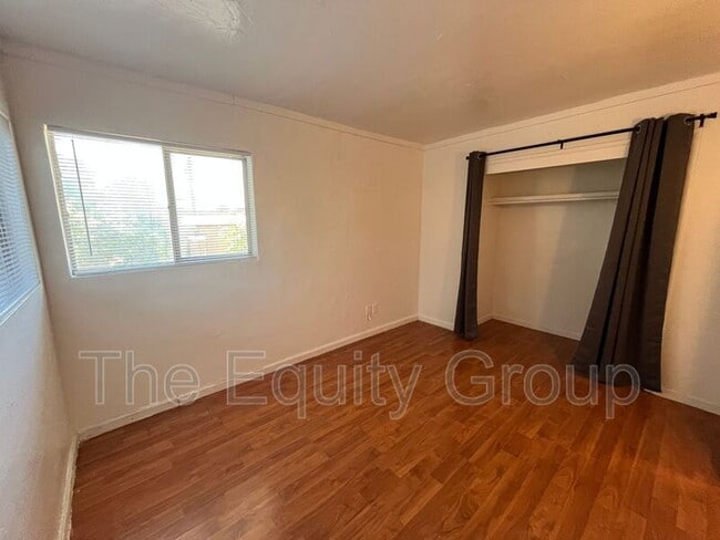 Building Photo - 407 W Westfield Ave