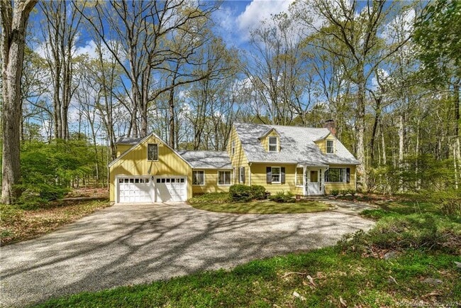 Primary Photo - 792 Smith Ridge Rd