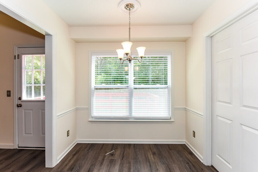 Building Photo - 809 Clearspring Ct