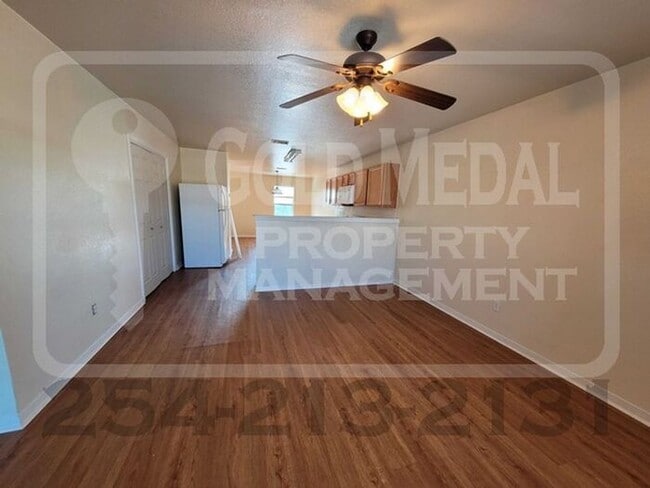 Building Photo - Brittney Way Bliss – Easy Living in Harker Heights!