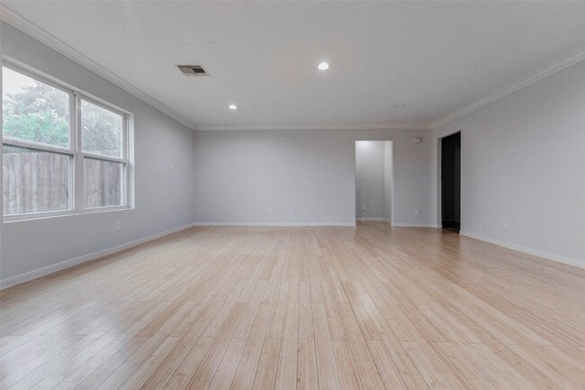 Building Photo - 10627 Ince Ln