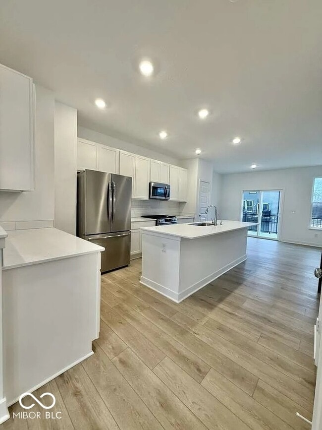 Building Photo - 4923 Gilet Dr