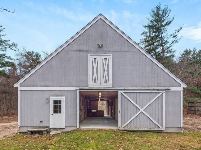 Building Photo - 281 Brooks Station Rd