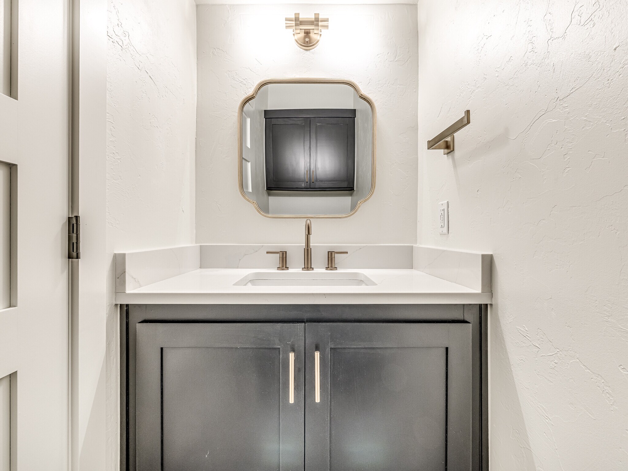 Building Photo - 828 NW 32nd St