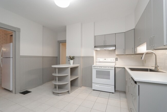 Building Photo - 61 Washington Rd