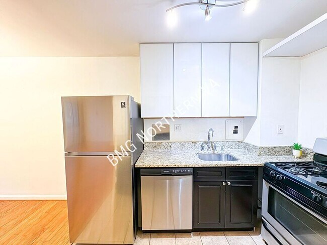 Building Photo - 1200 S Arlington Ridge Rd