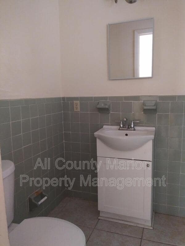 Building Photo - 2026 NW 14th St